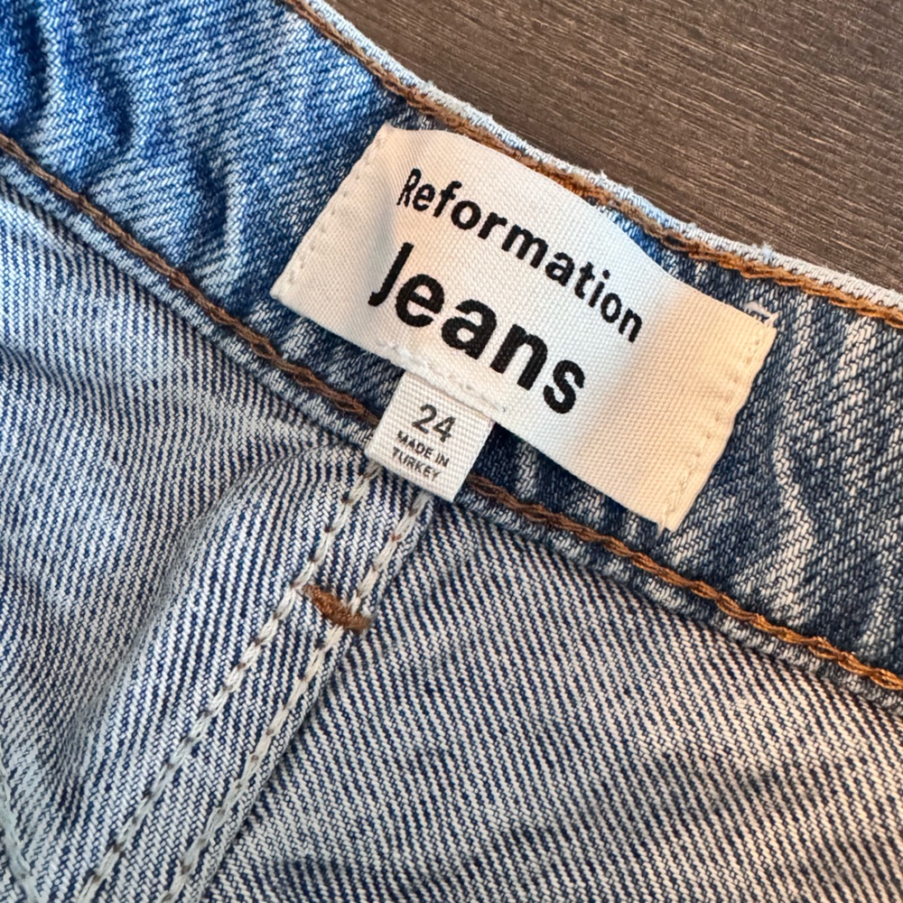 REFORMATION Cary High Rise Straight Slouchy Jeans in Chesapeake Studded 24 - Picture 4 of 8